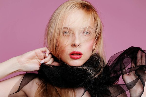 Éclat Intemporel: Astuces pour Exalter la Beauté Naturelle des Peaux Matures